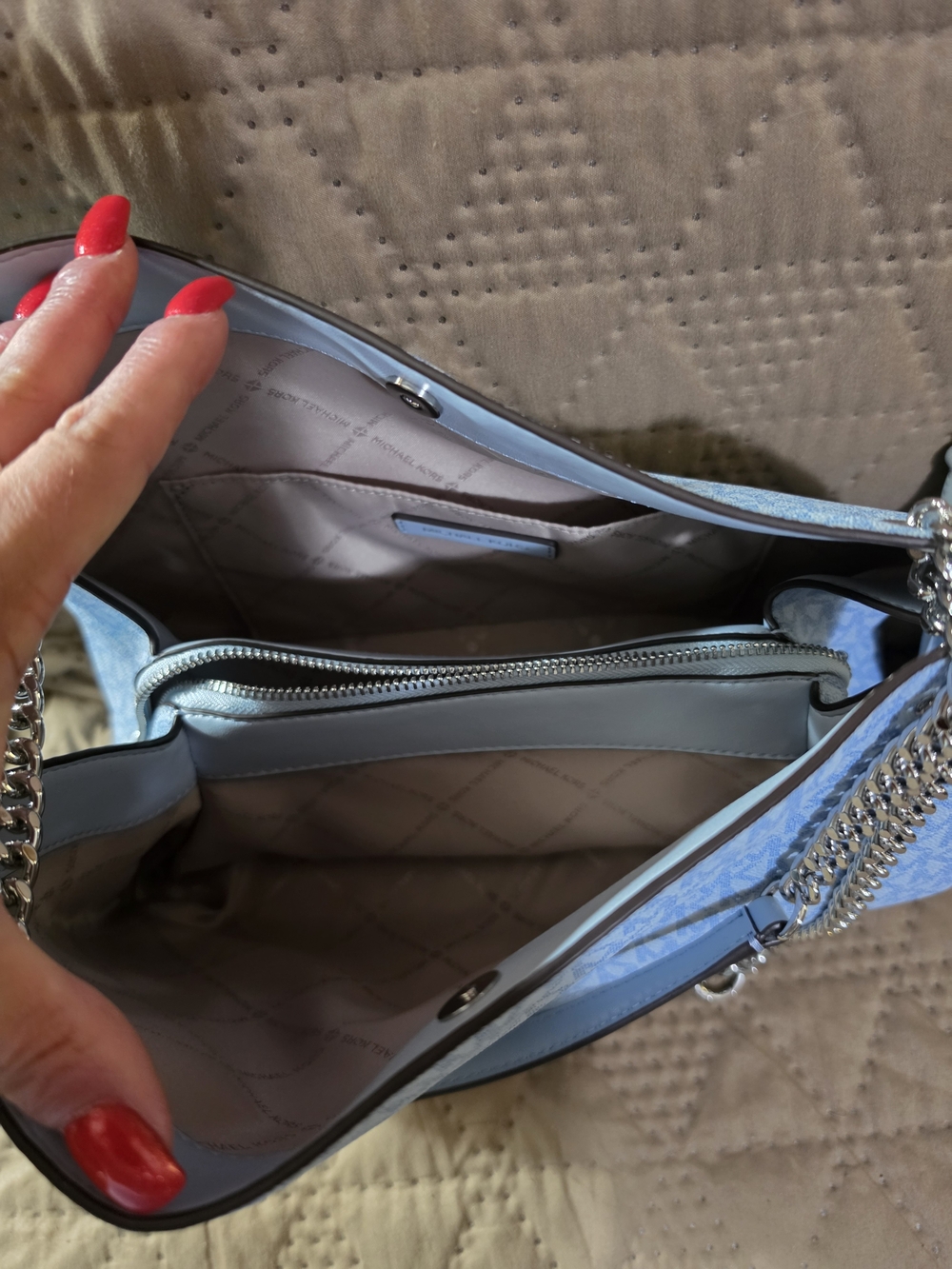Michael Kors Light Blue Logo Crossbody Bag And Wristlet - Picture 4 of 9